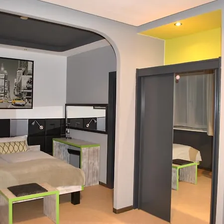 Landmark Am Kracauerplatz 2*