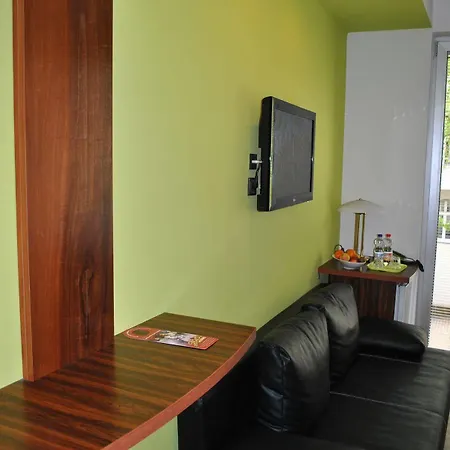 Landmark Am Kracauerplatz Hotel