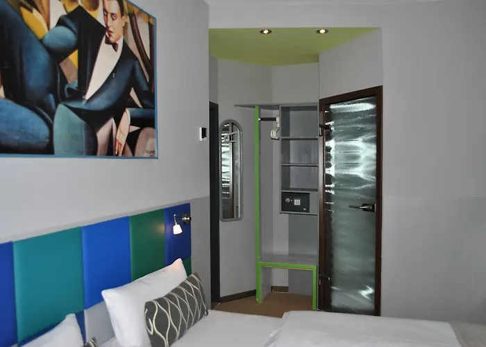 Landmark Am Kracauerplatz 2*