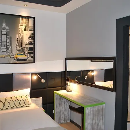 Landmark Am Kracauerplatz 2*