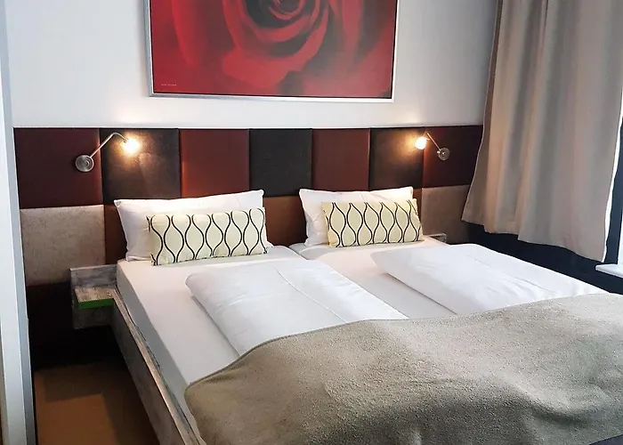 Landmark Am Kracauerplatz 2*