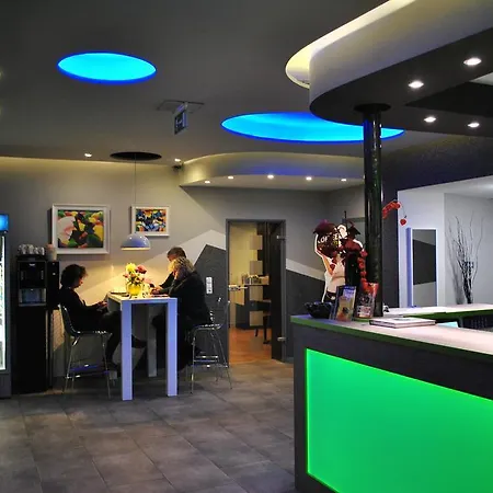 Landmark Am Kracauerplatz 2*