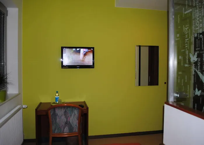 Landmark Am Kracauerplatz 2*