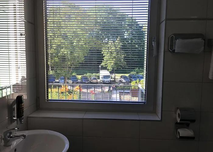 Landmark Am Kracauerplatz 2*