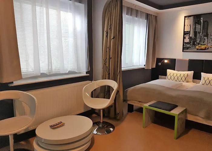 Landmark Am Kracauerplatz 2*